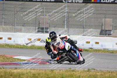 media/Mar-19-2022-Fastrack Riders (Sat) [[4e7522d738]]/Level 5 Race/Turn 9 Outside/